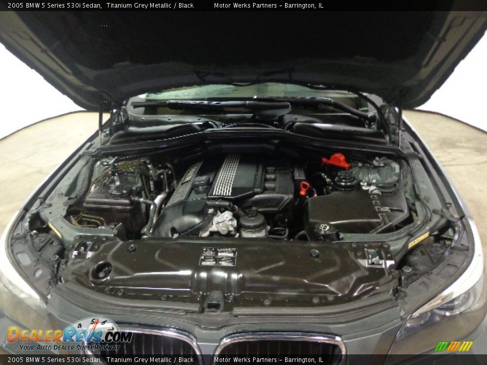 2005 BMW 5 Series 530i Sedan Titanium Grey Metallic / Black Photo #18