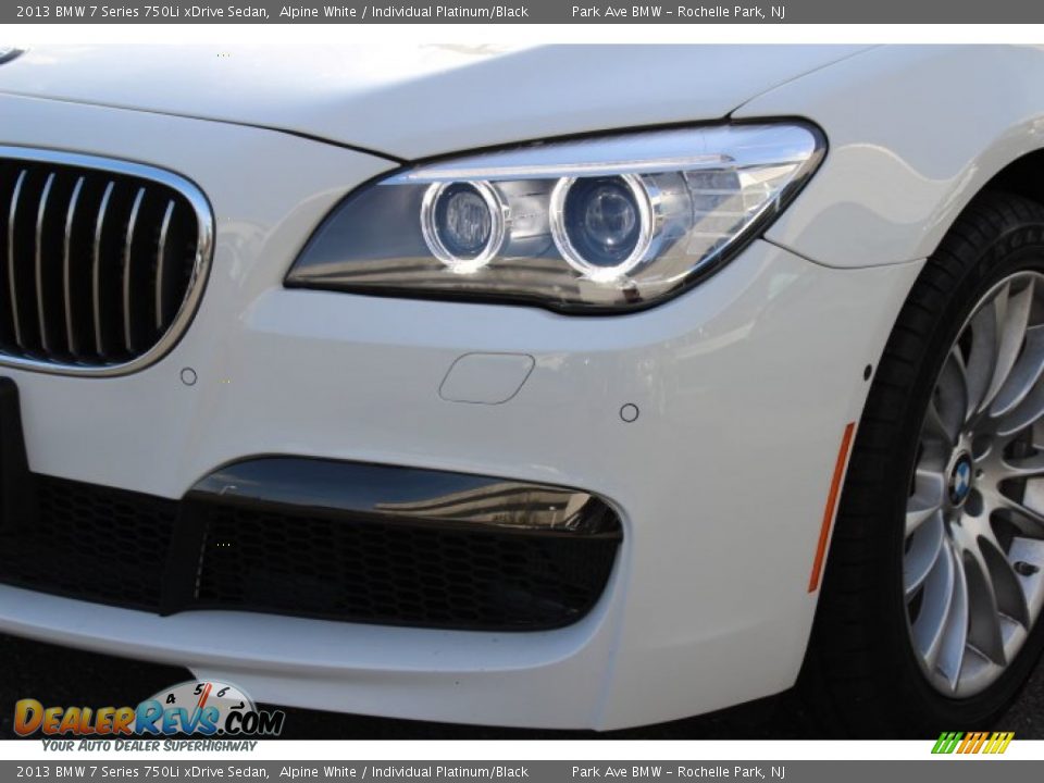 2013 BMW 7 Series 750Li xDrive Sedan Alpine White / Individual Platinum/Black Photo #35