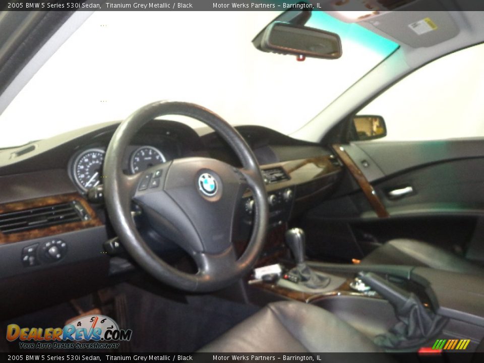 2005 BMW 5 Series 530i Sedan Titanium Grey Metallic / Black Photo #22
