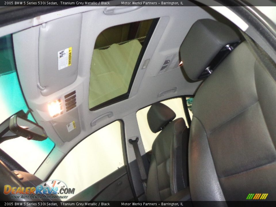 2005 BMW 5 Series 530i Sedan Titanium Grey Metallic / Black Photo #26