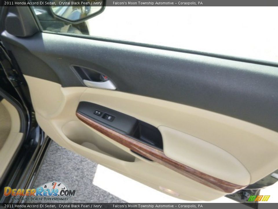 2011 Honda Accord EX Sedan Crystal Black Pearl / Ivory Photo #12