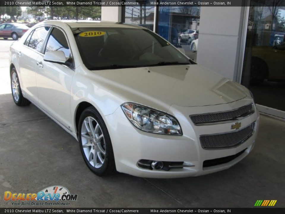 2010 Chevrolet Malibu LTZ Sedan White Diamond Tricoat / Cocoa/Cashmere Photo #1
