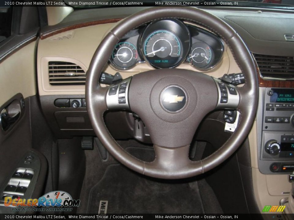 2010 Chevrolet Malibu LTZ Sedan White Diamond Tricoat / Cocoa/Cashmere Photo #4