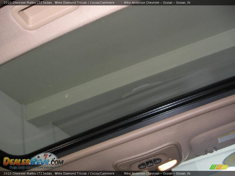 2010 Chevrolet Malibu LTZ Sedan White Diamond Tricoat / Cocoa/Cashmere Photo #9