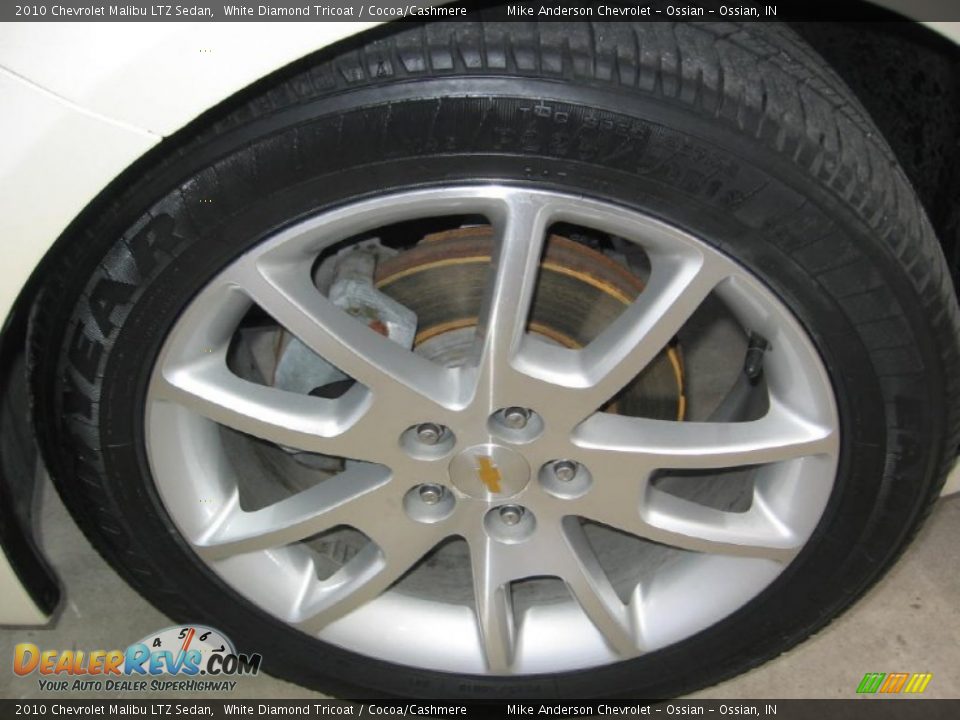 2010 Chevrolet Malibu LTZ Sedan White Diamond Tricoat / Cocoa/Cashmere Photo #19