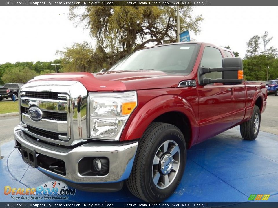 Front 3/4 View of 2015 Ford F250 Super Duty Lariat Super Cab Photo #1