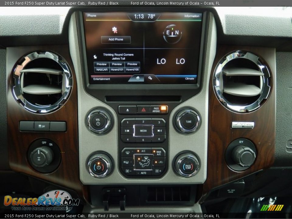 Controls of 2015 Ford F250 Super Duty Lariat Super Cab Photo #10