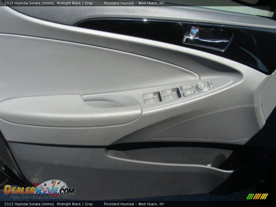 2013 Hyundai Sonata Limited Midnight Black / Gray Photo #7