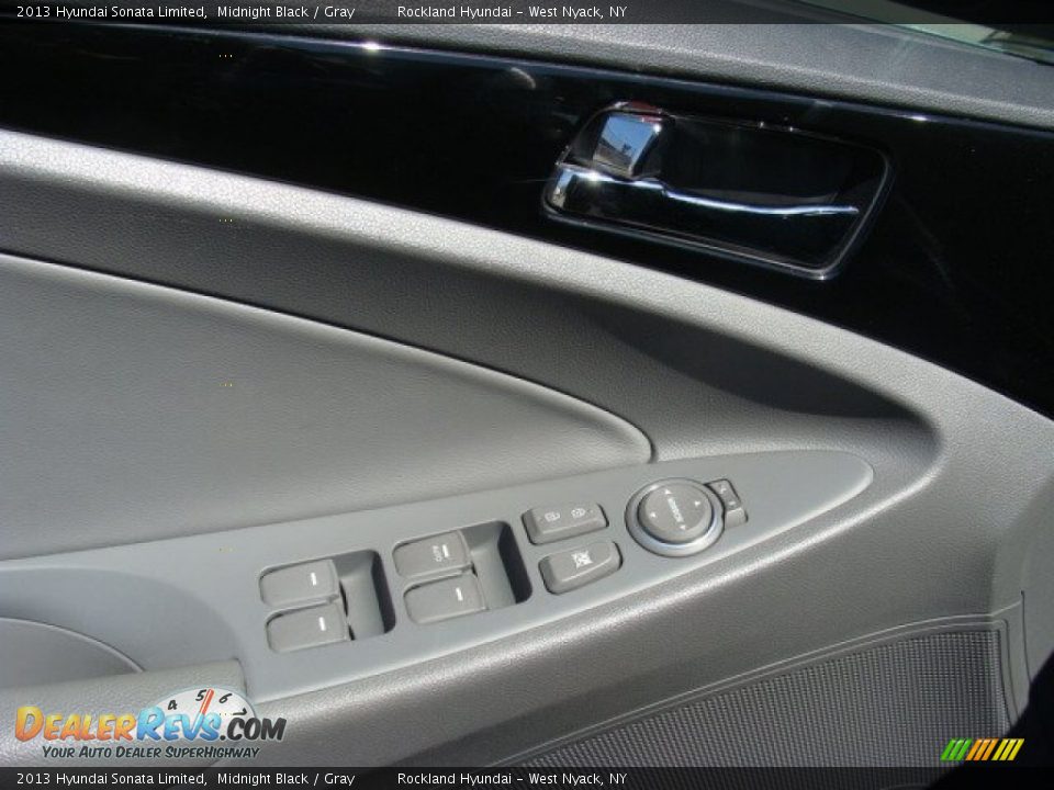 2013 Hyundai Sonata Limited Midnight Black / Gray Photo #8