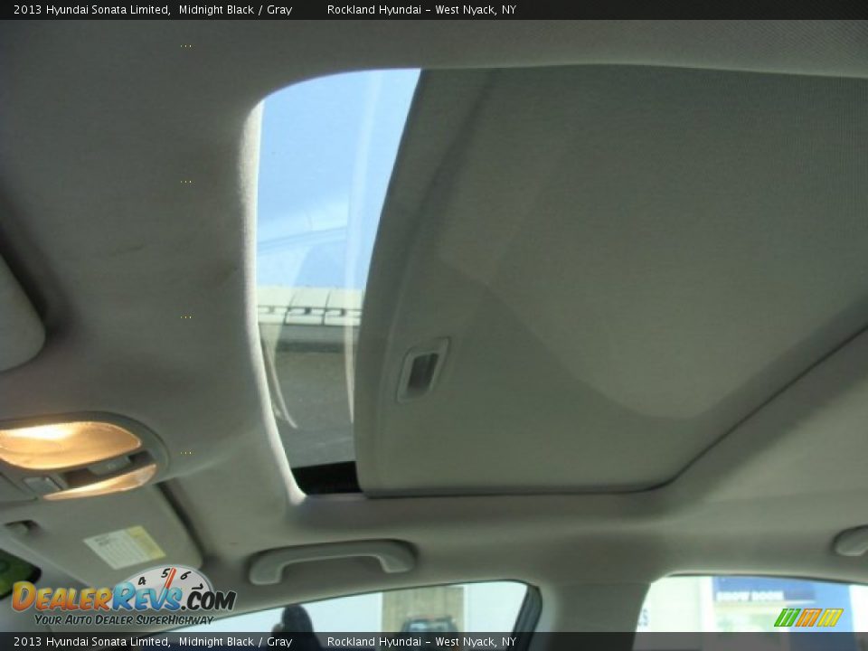 2013 Hyundai Sonata Limited Midnight Black / Gray Photo #11