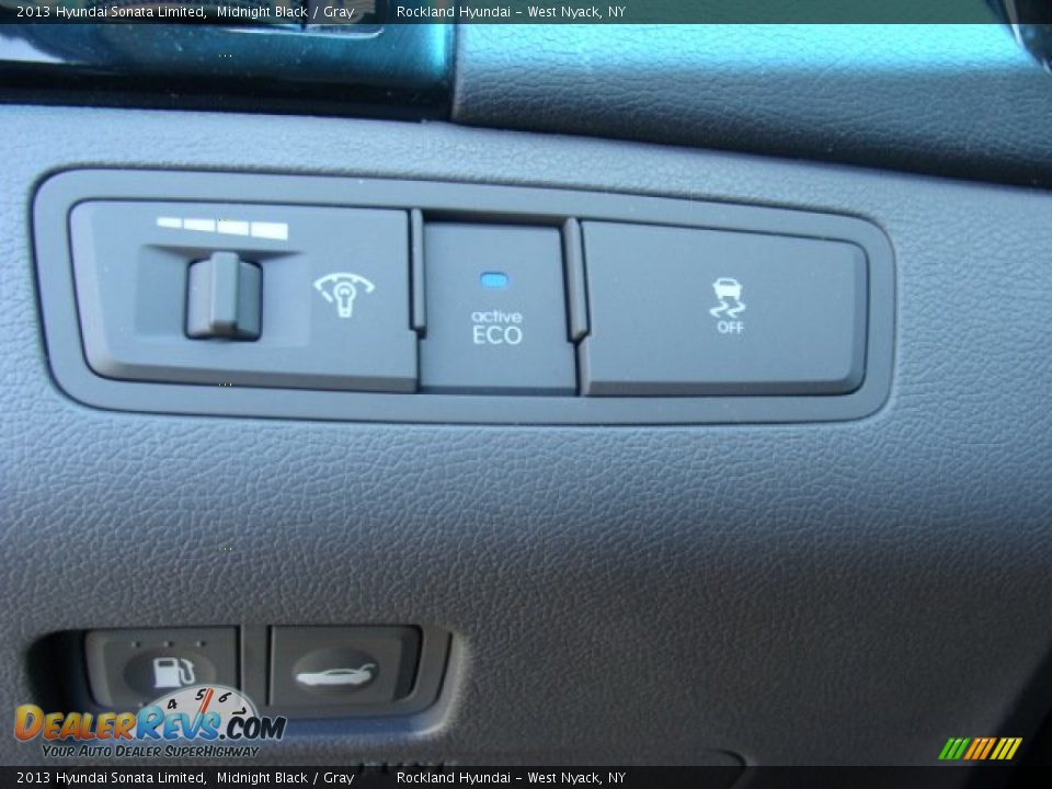 2013 Hyundai Sonata Limited Midnight Black / Gray Photo #13