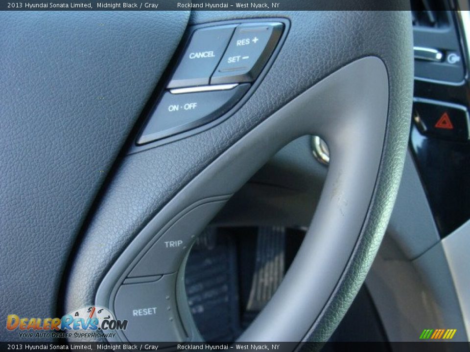 2013 Hyundai Sonata Limited Midnight Black / Gray Photo #16