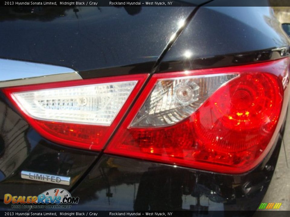 2013 Hyundai Sonata Limited Midnight Black / Gray Photo #23