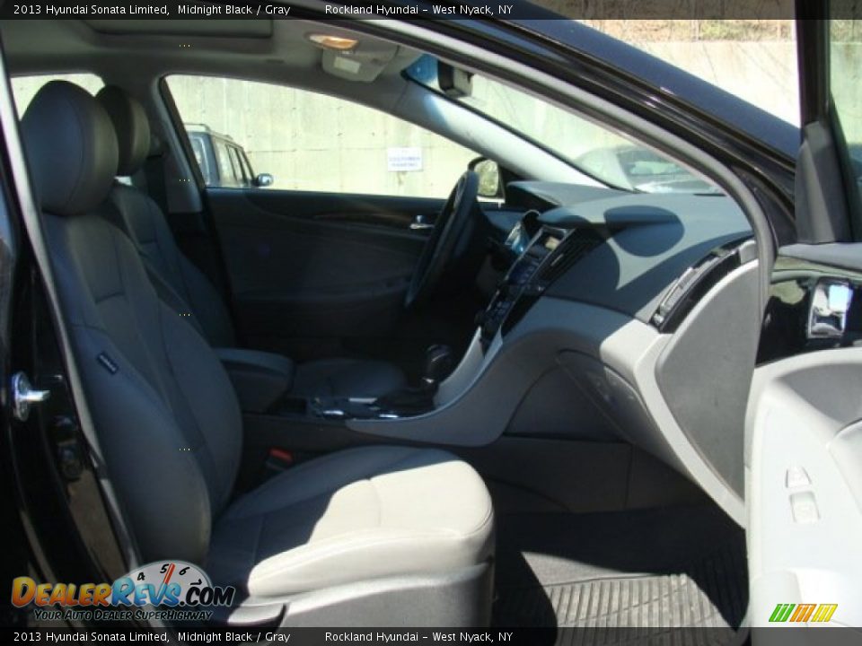 2013 Hyundai Sonata Limited Midnight Black / Gray Photo #27