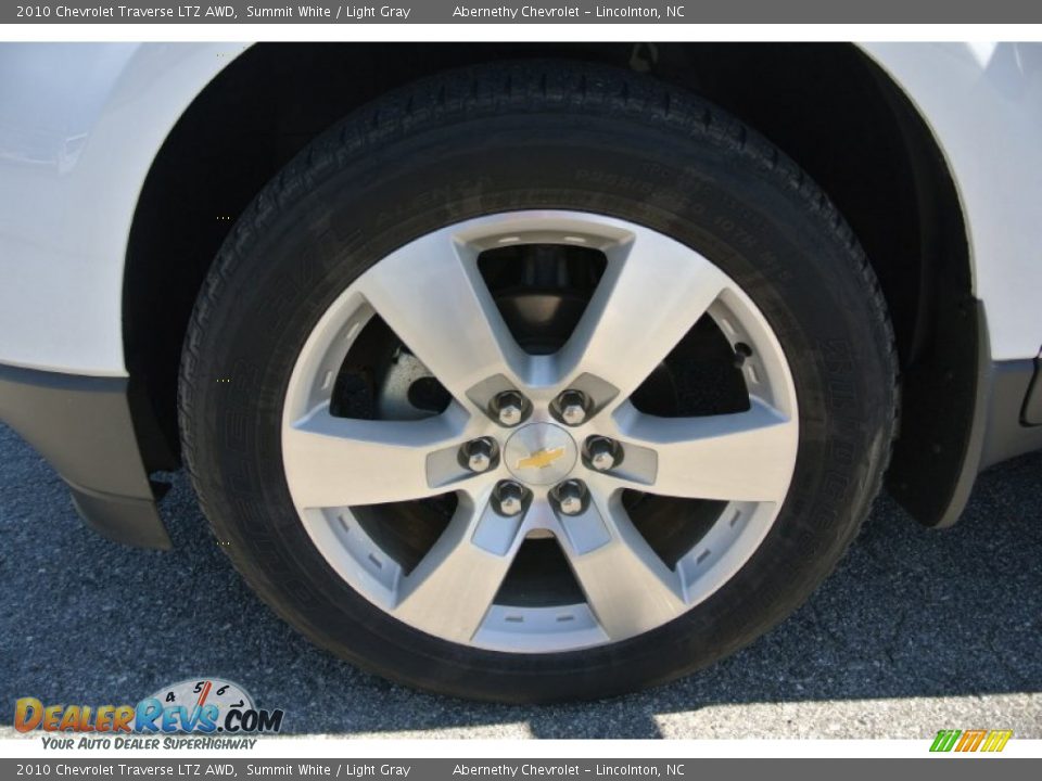 2010 Chevrolet Traverse LTZ AWD Summit White / Light Gray Photo #26