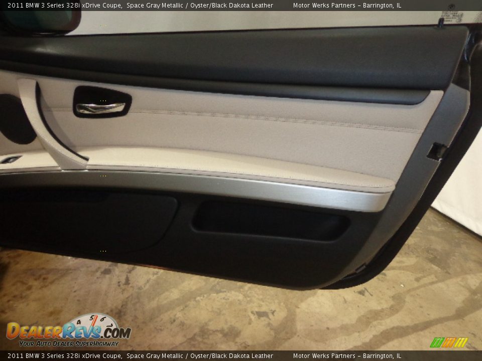 2011 BMW 3 Series 328i xDrive Coupe Space Gray Metallic / Oyster/Black Dakota Leather Photo #30