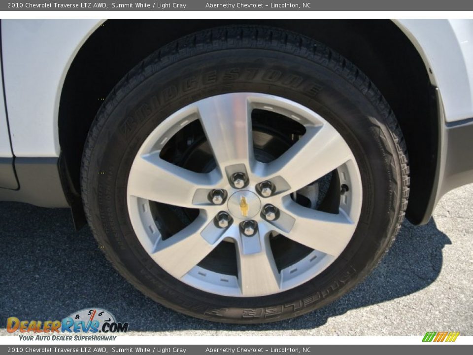 2010 Chevrolet Traverse LTZ AWD Summit White / Light Gray Photo #27