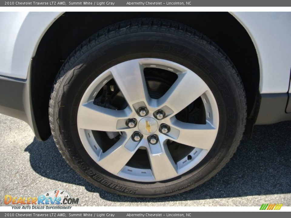 2010 Chevrolet Traverse LTZ AWD Summit White / Light Gray Photo #28