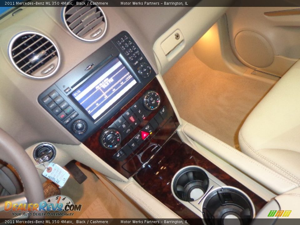 2011 Mercedes-Benz ML 350 4Matic Black / Cashmere Photo #19