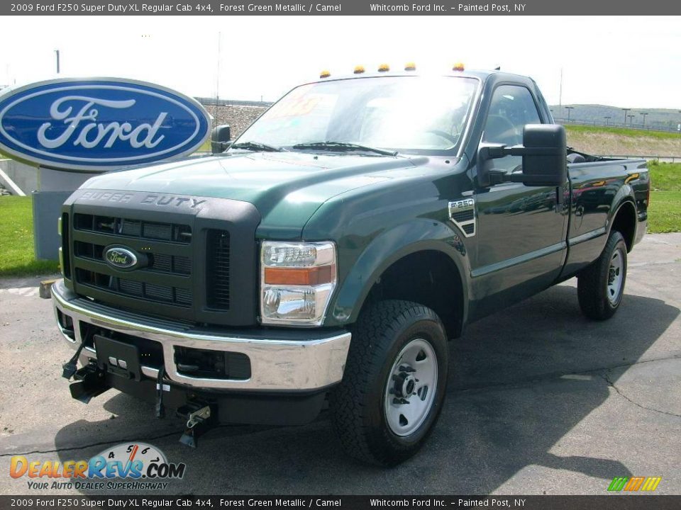 2009 Ford F250 Super Duty XL Regular Cab 4x4 Forest Green Metallic / Camel Photo #1
