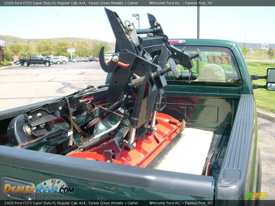 2009 Ford F250 Super Duty XL Regular Cab 4x4 Forest Green Metallic / Camel Photo #3