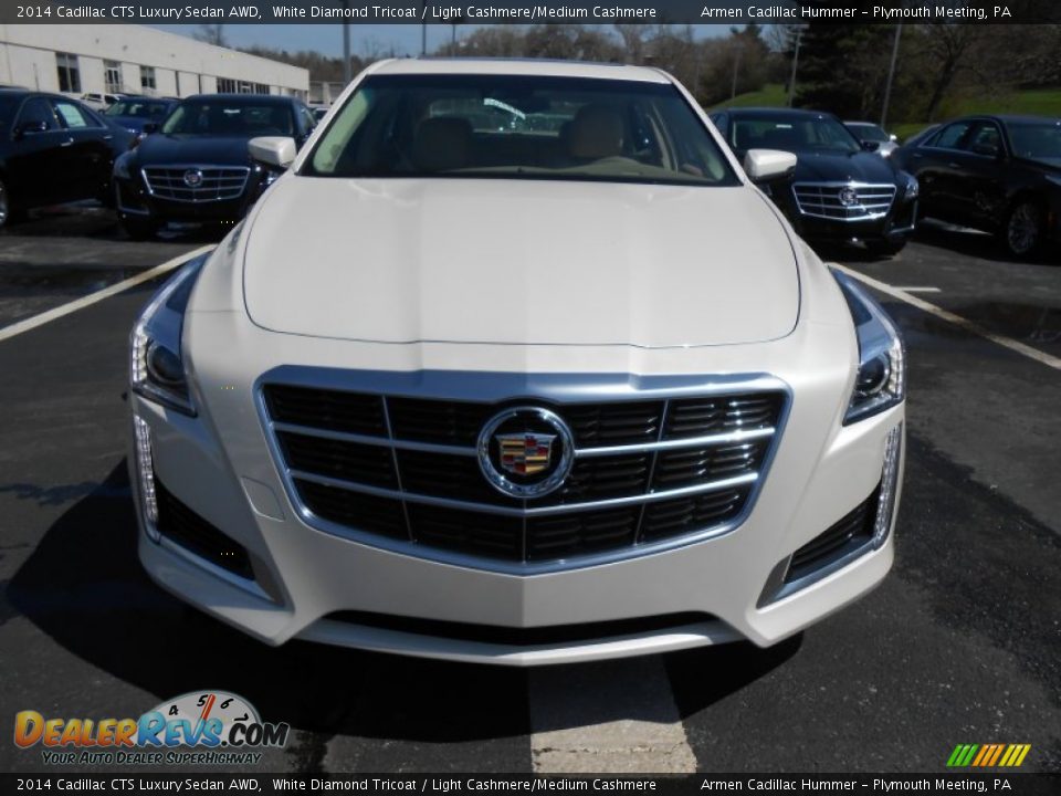 2014 Cadillac CTS Luxury Sedan AWD White Diamond Tricoat / Light Cashmere/Medium Cashmere Photo #2