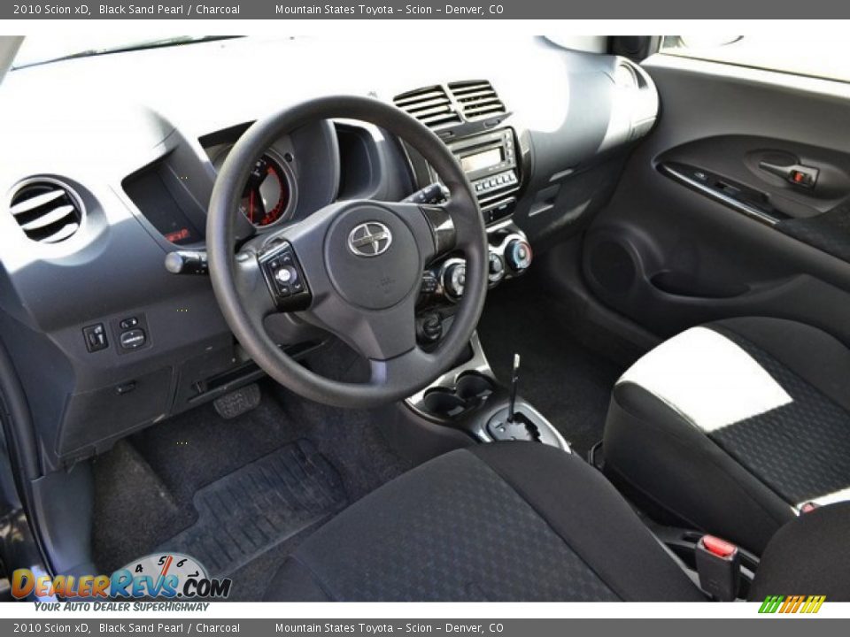2010 Scion xD Black Sand Pearl / Charcoal Photo #9