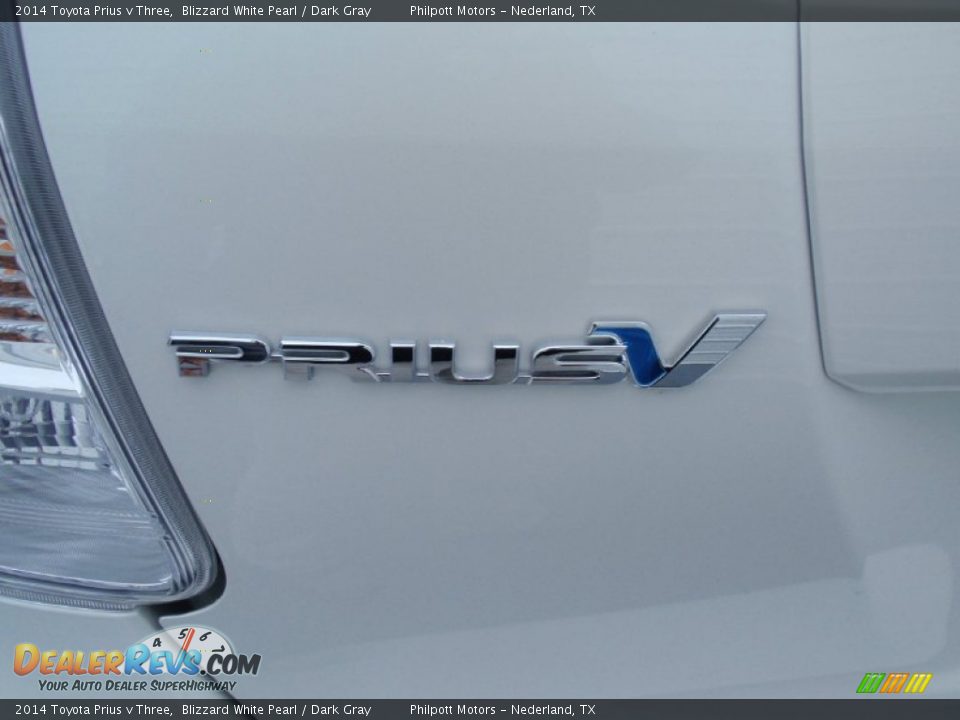 2014 Toyota Prius v Three Blizzard White Pearl / Dark Gray Photo #14