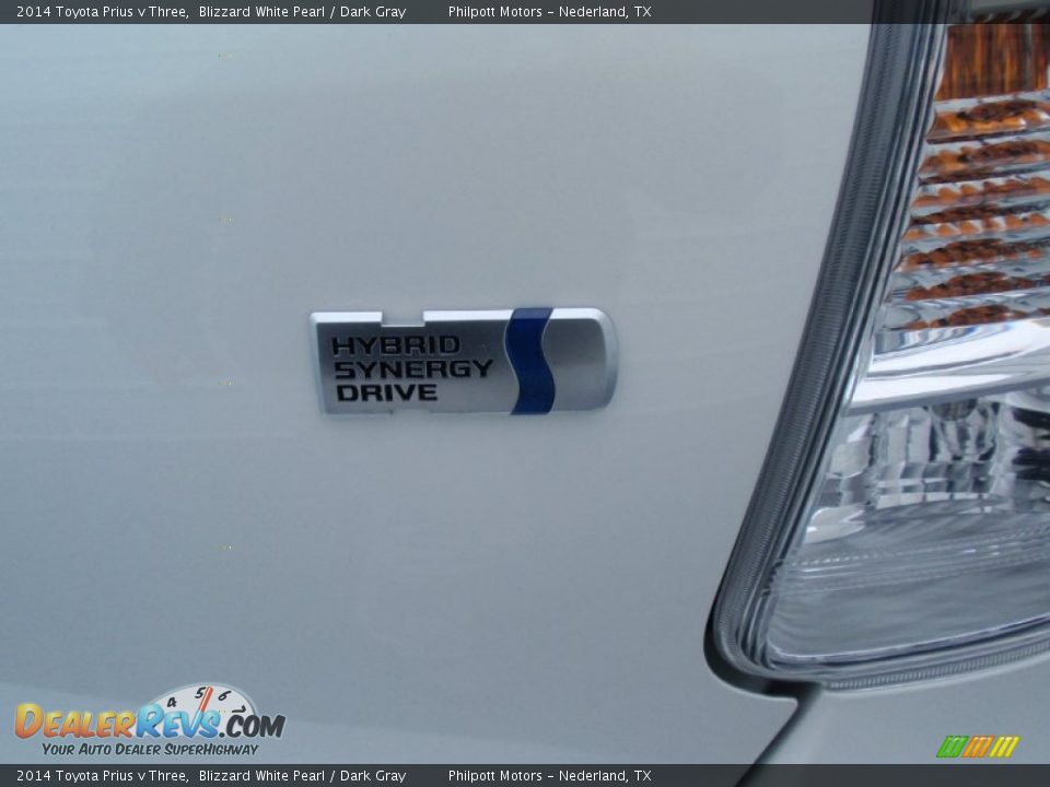 2014 Toyota Prius v Three Blizzard White Pearl / Dark Gray Photo #15