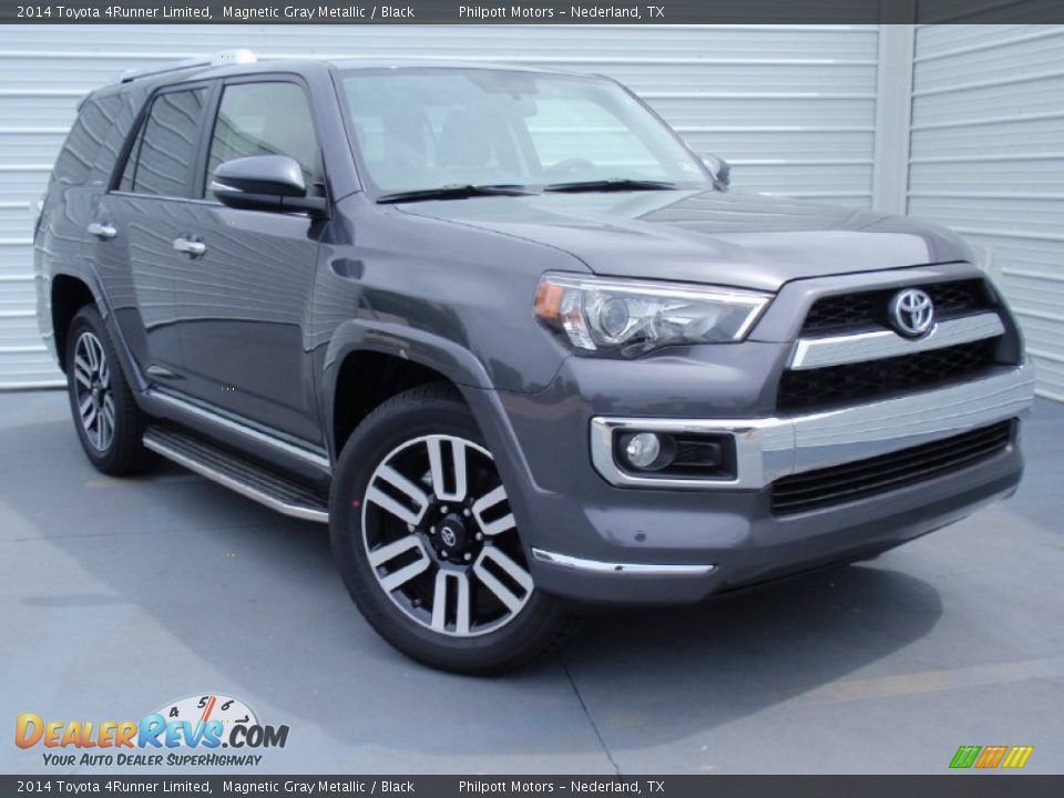 Front 3/4 View of 2014 Toyota 4Runner Limited Photo #2