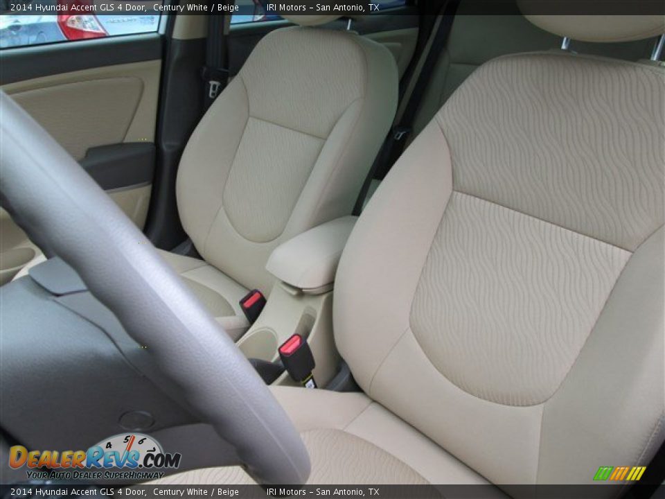2014 Hyundai Accent GLS 4 Door Century White / Beige Photo #8