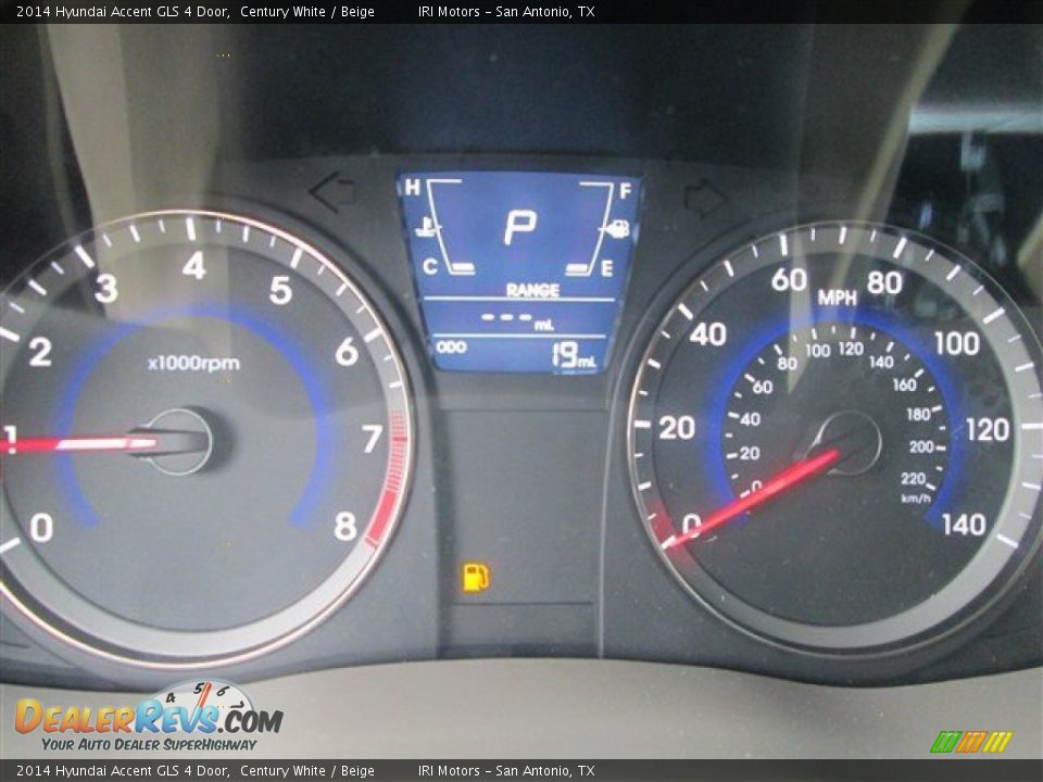 2014 Hyundai Accent GLS 4 Door Century White / Beige Photo #17