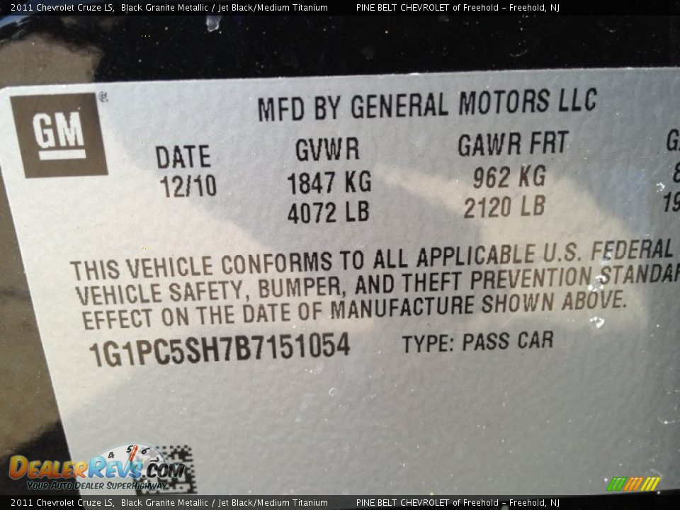 2011 Chevrolet Cruze LS Black Granite Metallic / Jet Black/Medium Titanium Photo #26