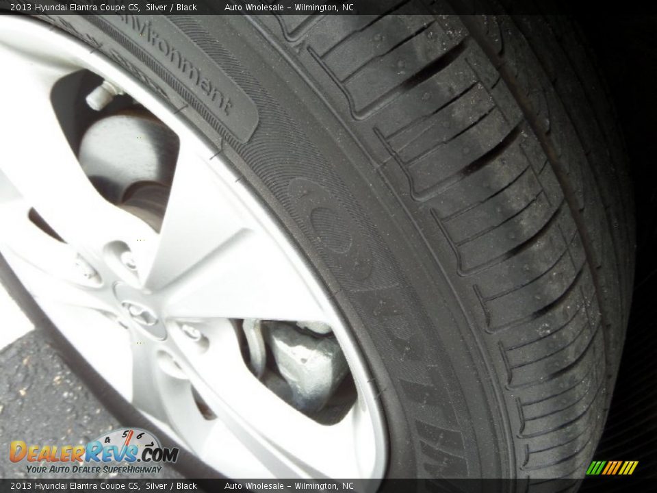 2013 Hyundai Elantra Coupe GS Silver / Black Photo #8
