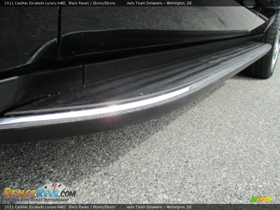 2011 Cadillac Escalade Luxury AWD Black Raven / Ebony/Ebony Photo #35