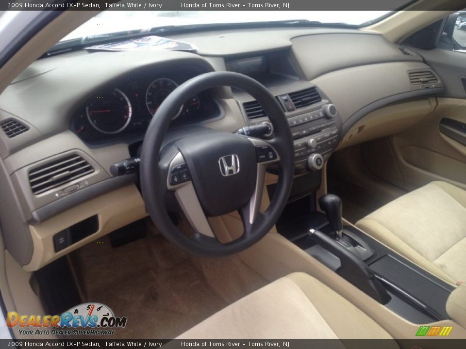 2009 Honda Accord LX-P Sedan Taffeta White / Ivory Photo #13