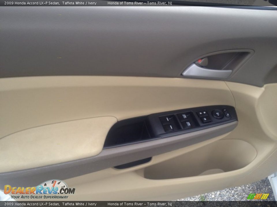 2009 Honda Accord LX-P Sedan Taffeta White / Ivory Photo #14