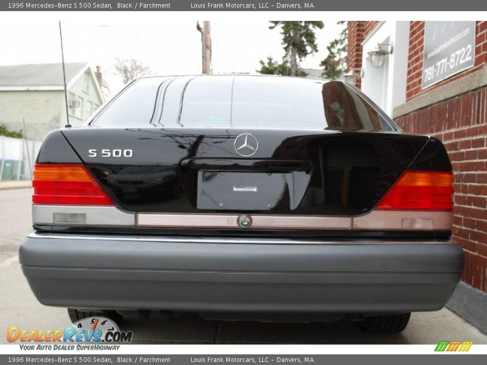 1996 Mercedes-Benz S 500 Sedan Black / Parchment Photo #21