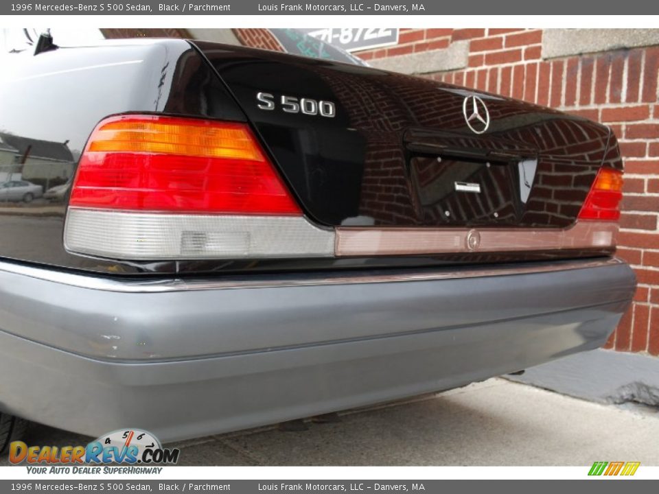 1996 Mercedes-Benz S 500 Sedan Black / Parchment Photo #22