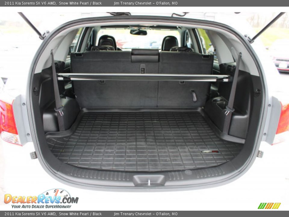 2011 Kia Sorento SX V6 AWD Snow White Pearl / Black Photo #5
