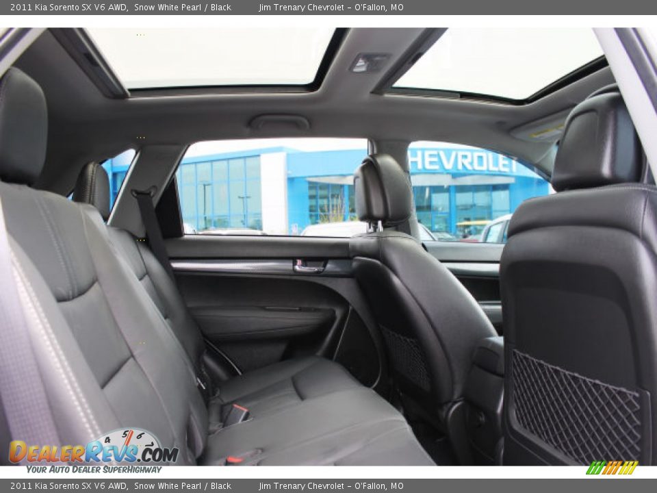 2011 Kia Sorento SX V6 AWD Snow White Pearl / Black Photo #9