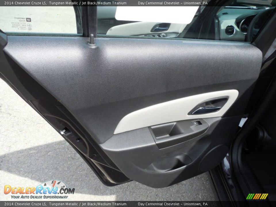 2014 Chevrolet Cruze LS Tungsten Metallic / Jet Black/Medium Titanium Photo #14