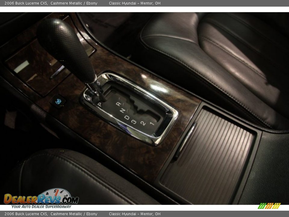 2006 Buick Lucerne CXS Cashmere Metallic / Ebony Photo #11