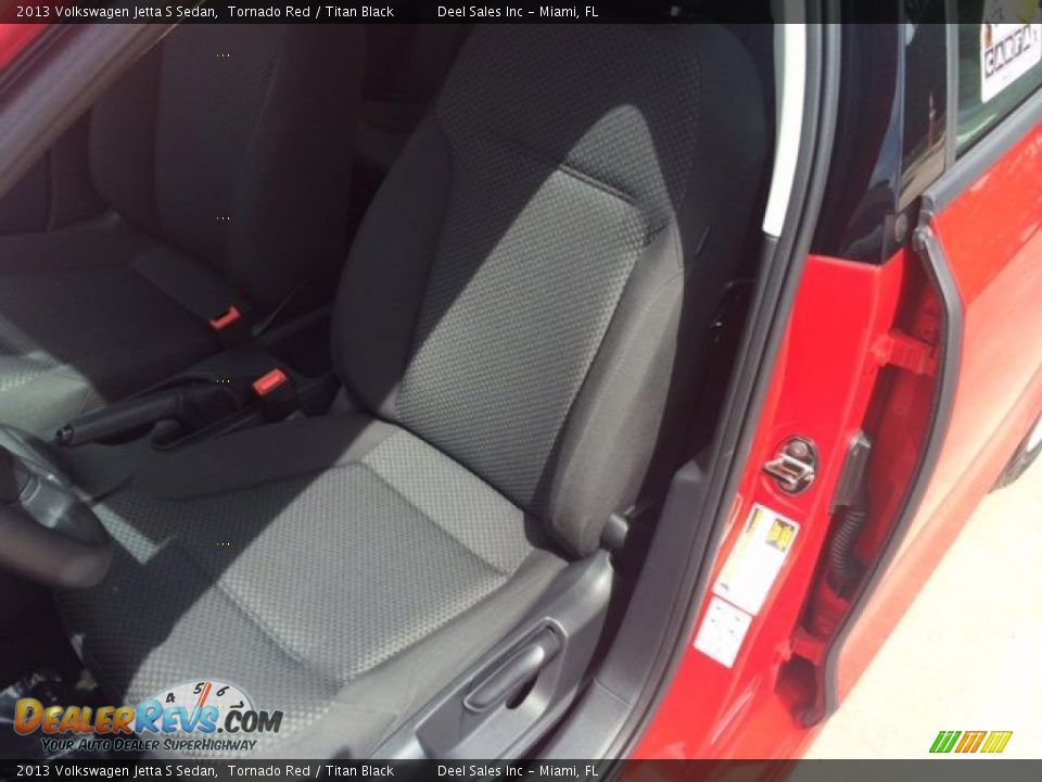 2013 Volkswagen Jetta S Sedan Tornado Red / Titan Black Photo #9