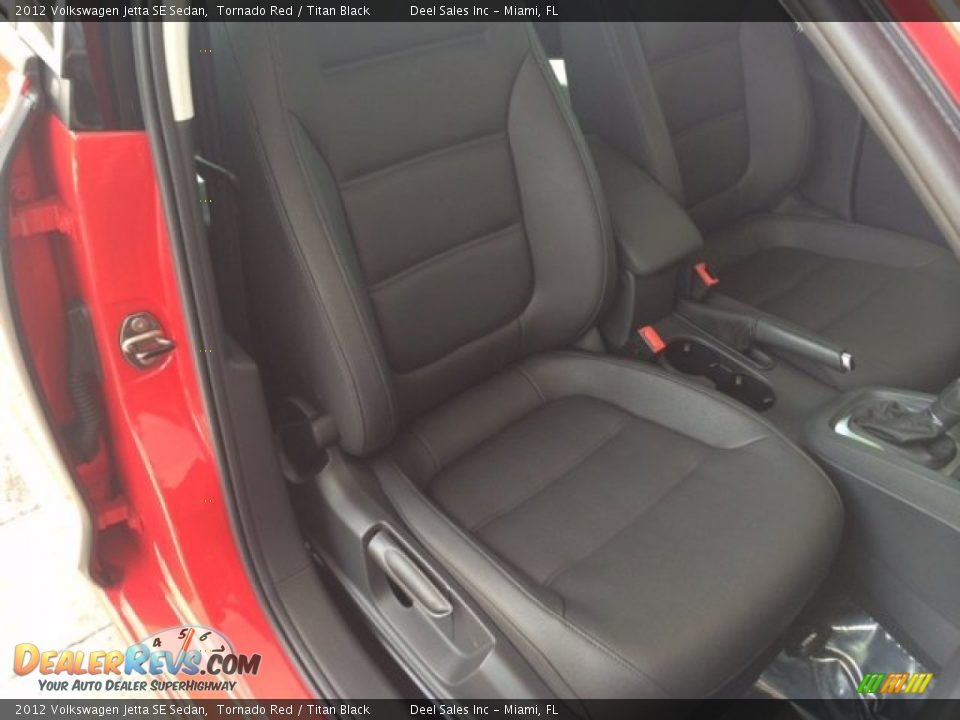 2012 Volkswagen Jetta SE Sedan Tornado Red / Titan Black Photo #10
