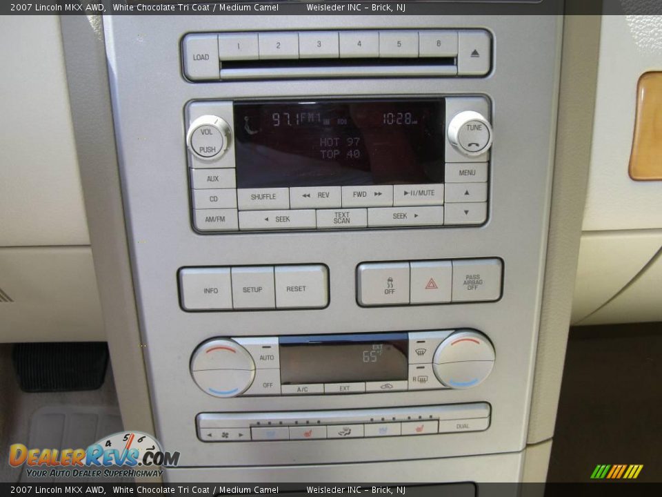 Controls of 2007 Lincoln MKX AWD Photo #11