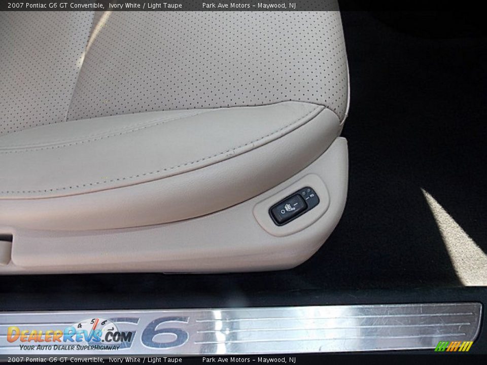2007 Pontiac G6 GT Convertible Ivory White / Light Taupe Photo #18