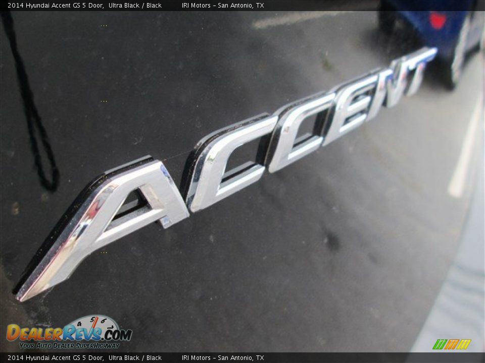 2014 Hyundai Accent GS 5 Door Ultra Black / Black Photo #6