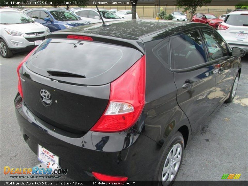 2014 Hyundai Accent GS 5 Door Ultra Black / Black Photo #7