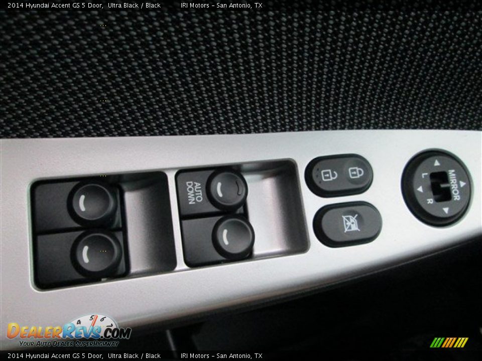 2014 Hyundai Accent GS 5 Door Ultra Black / Black Photo #19